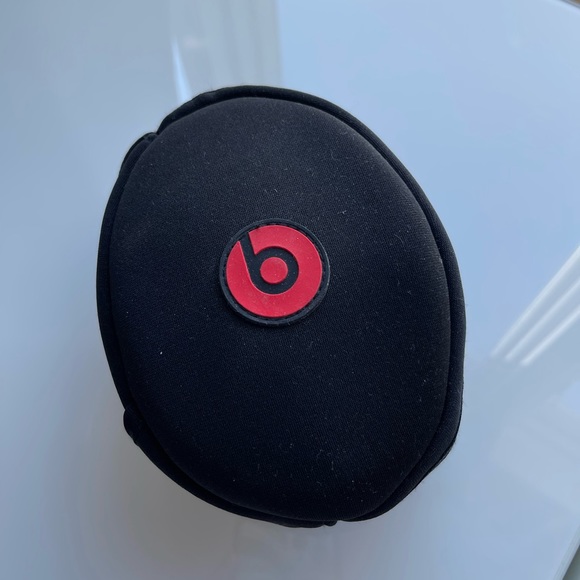 Beats Headphones - Picture 6 of 6
